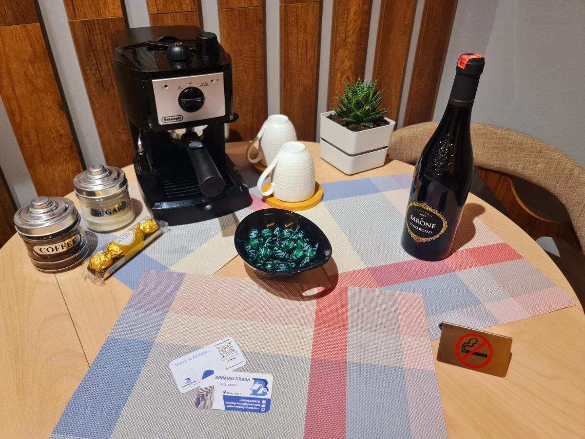 Sunny Apartment - Blloku Tirana, Near Lake Zewnętrze zdjęcie