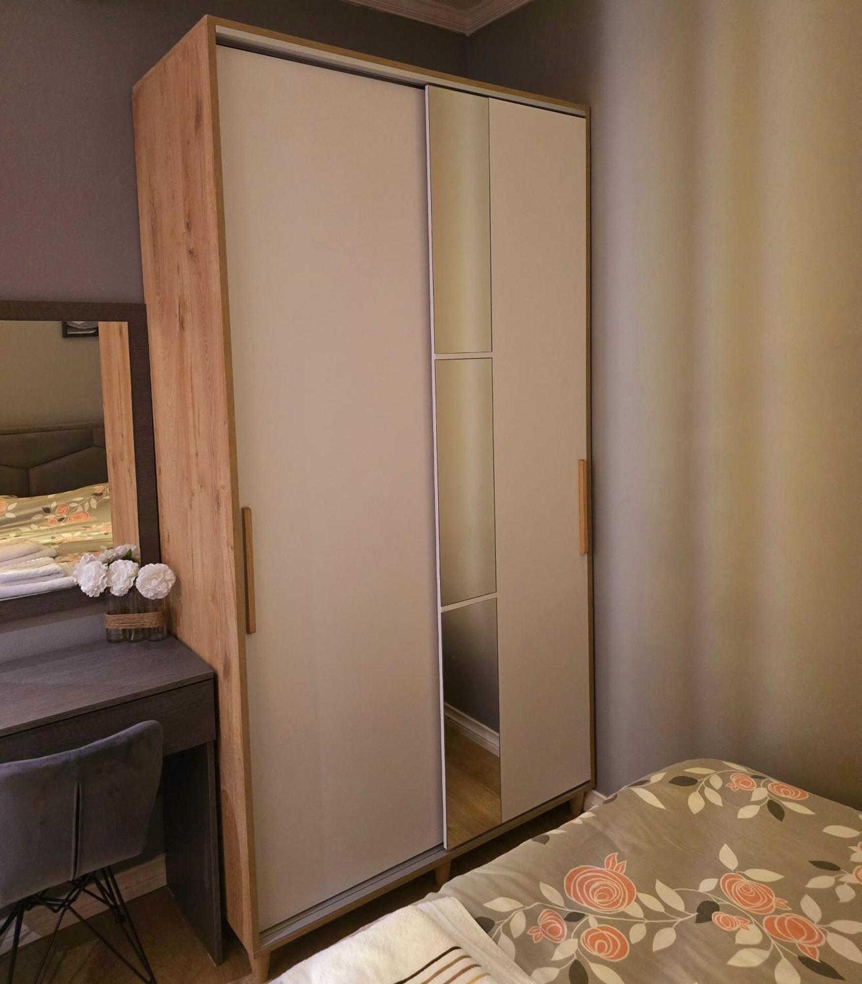 Sunny Apartment - Blloku Tirana, Near Lake Zewnętrze zdjęcie